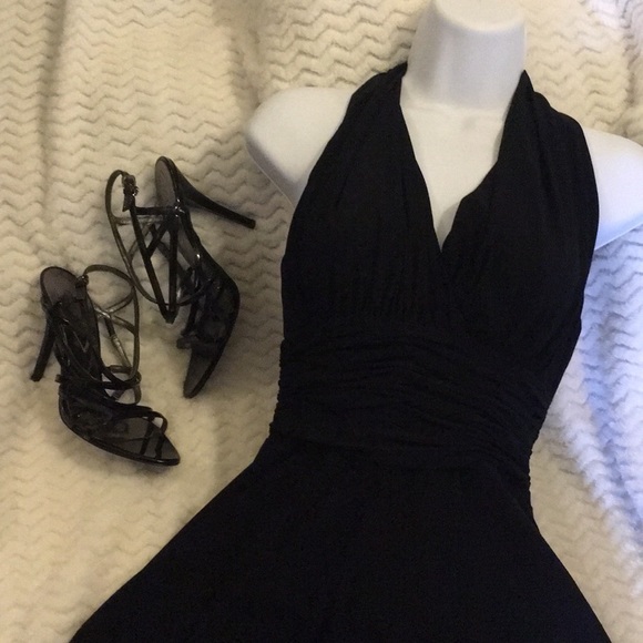 Jones Wear Dress Dresses & Skirts - Classy JONES WEAR DRESS black halter style